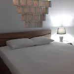 Chez Kiki Et Ioannis *