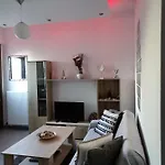 Chez Kiki Et Ioannis Engaraí