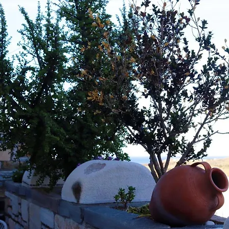 Chez Kiki Et Ioannis Engaraí