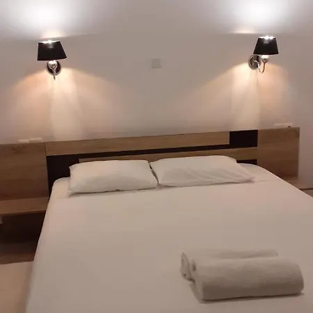 Chez Kiki Et Ioannis Διαμέρισμα Εγκαρές