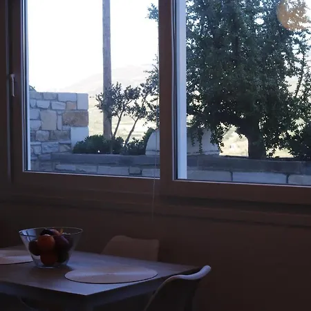 Apartment Chez Kiki Et Ioannis Engares